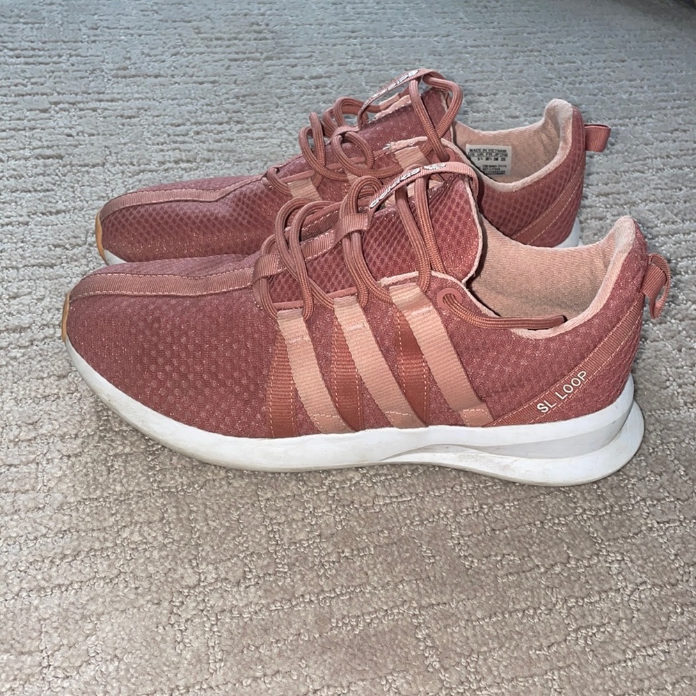 Adidas size 7 sneakers